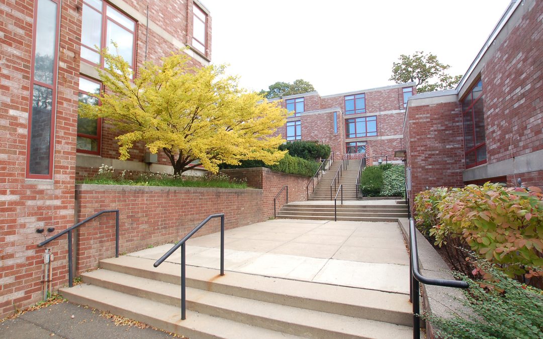 MANSFIELD APARTMENTS