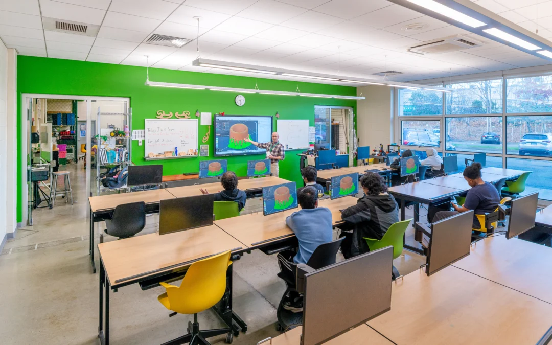 HAMDEN HIGH SCHOOL STEM LAB